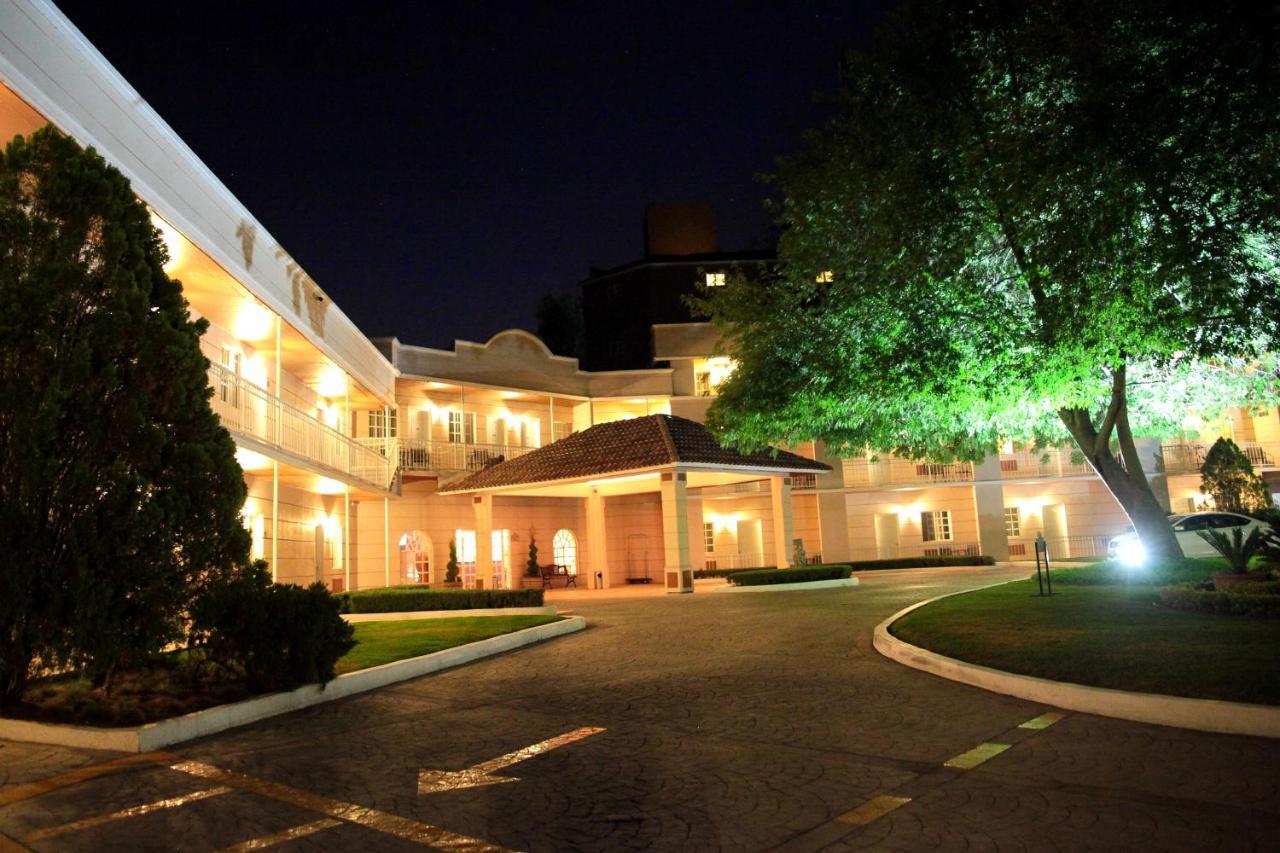 تولا دي أليندي Hotel Real Del Bosque Golf And Spa المظهر الخارجي الصورة