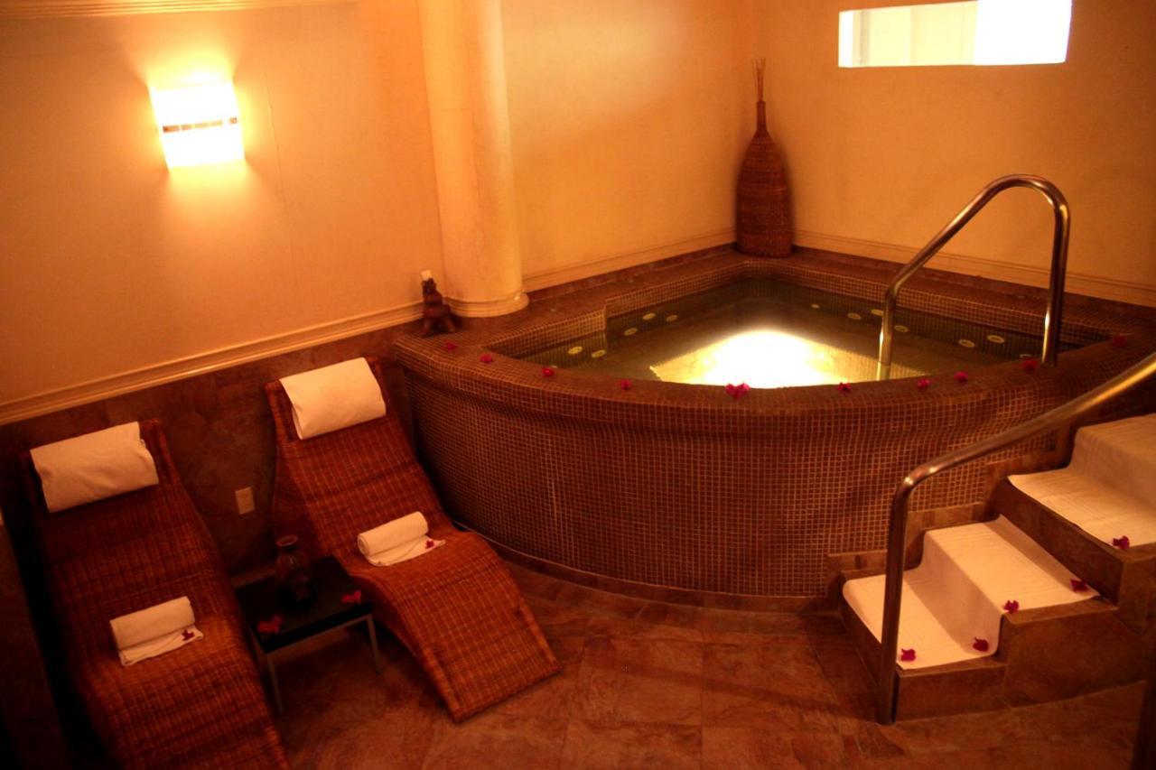 تولا دي أليندي Hotel Real Del Bosque Golf And Spa المظهر الخارجي الصورة