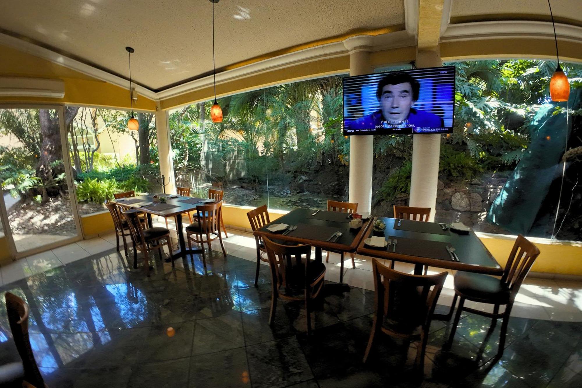 تولا دي أليندي Hotel Real Del Bosque Golf And Spa المظهر الخارجي الصورة