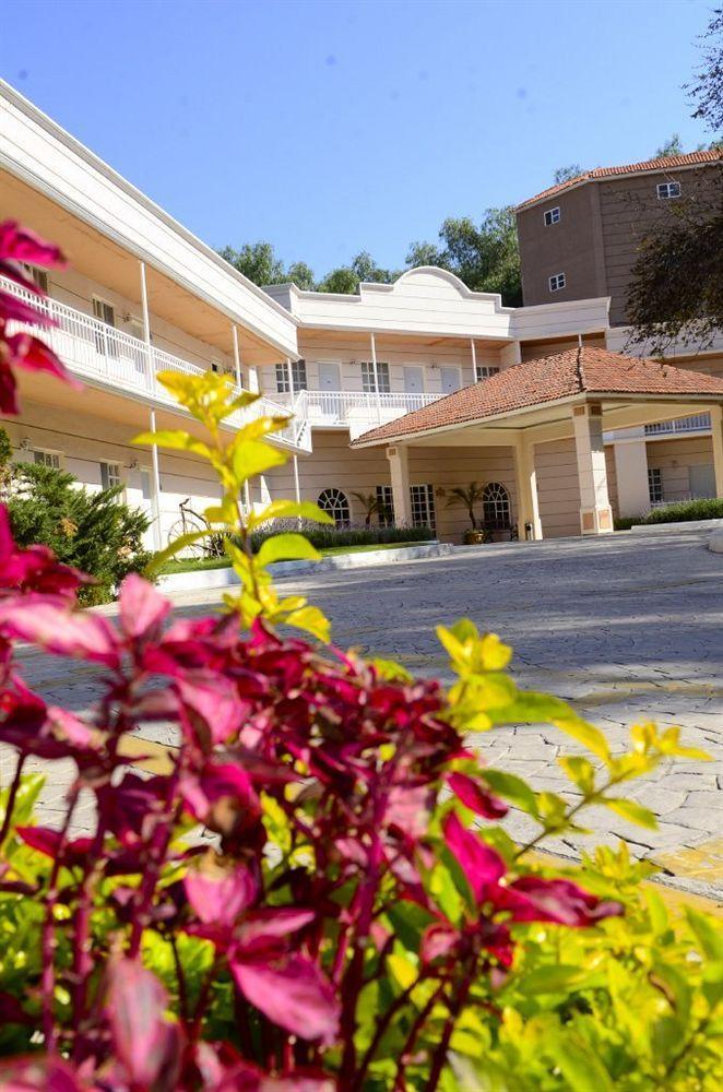 تولا دي أليندي Hotel Real Del Bosque Golf And Spa المظهر الخارجي الصورة